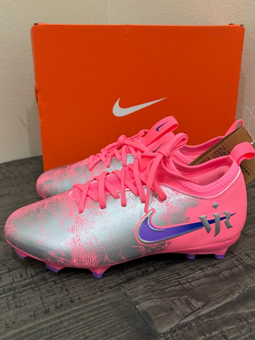 🚨BRAND NEW Nike Kids Vini Jr Soccer Cleats🚨
